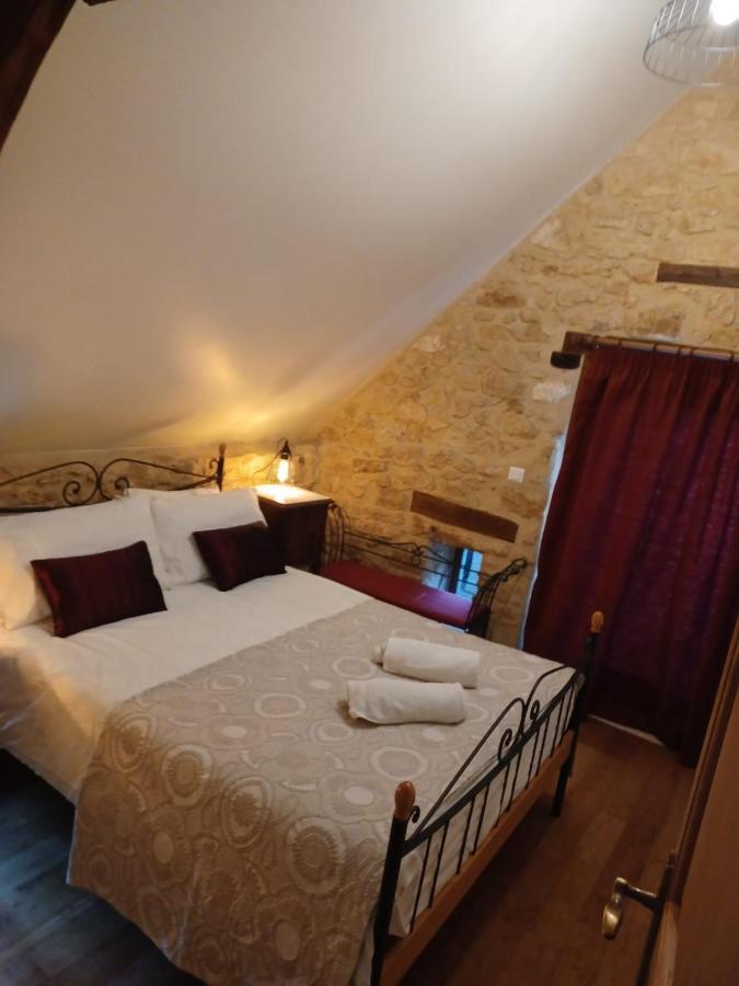 Gites Le Clos De Veyrignac Bagian luar foto